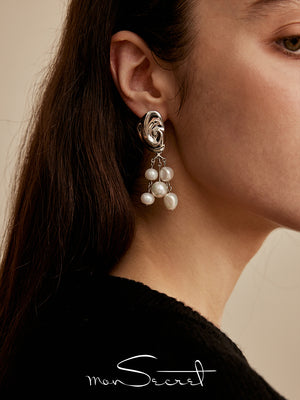 Grotto with Pearl Earrings