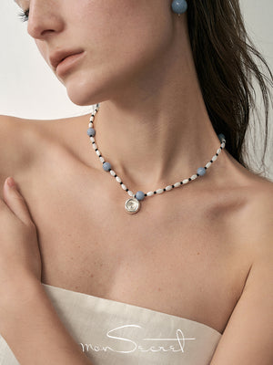 Shell-motif  Pendant Necklace