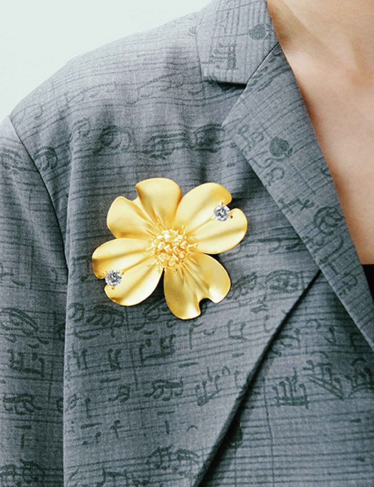 BLOOMING APRIL BROOCH