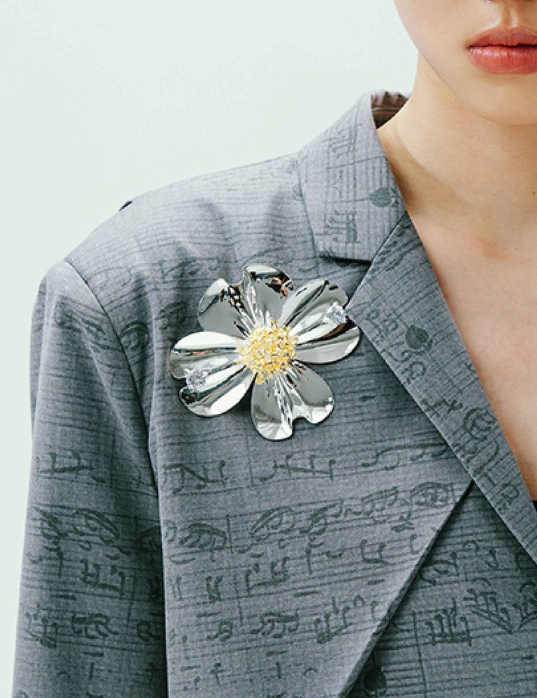BLOOMING APRIL BROOCH