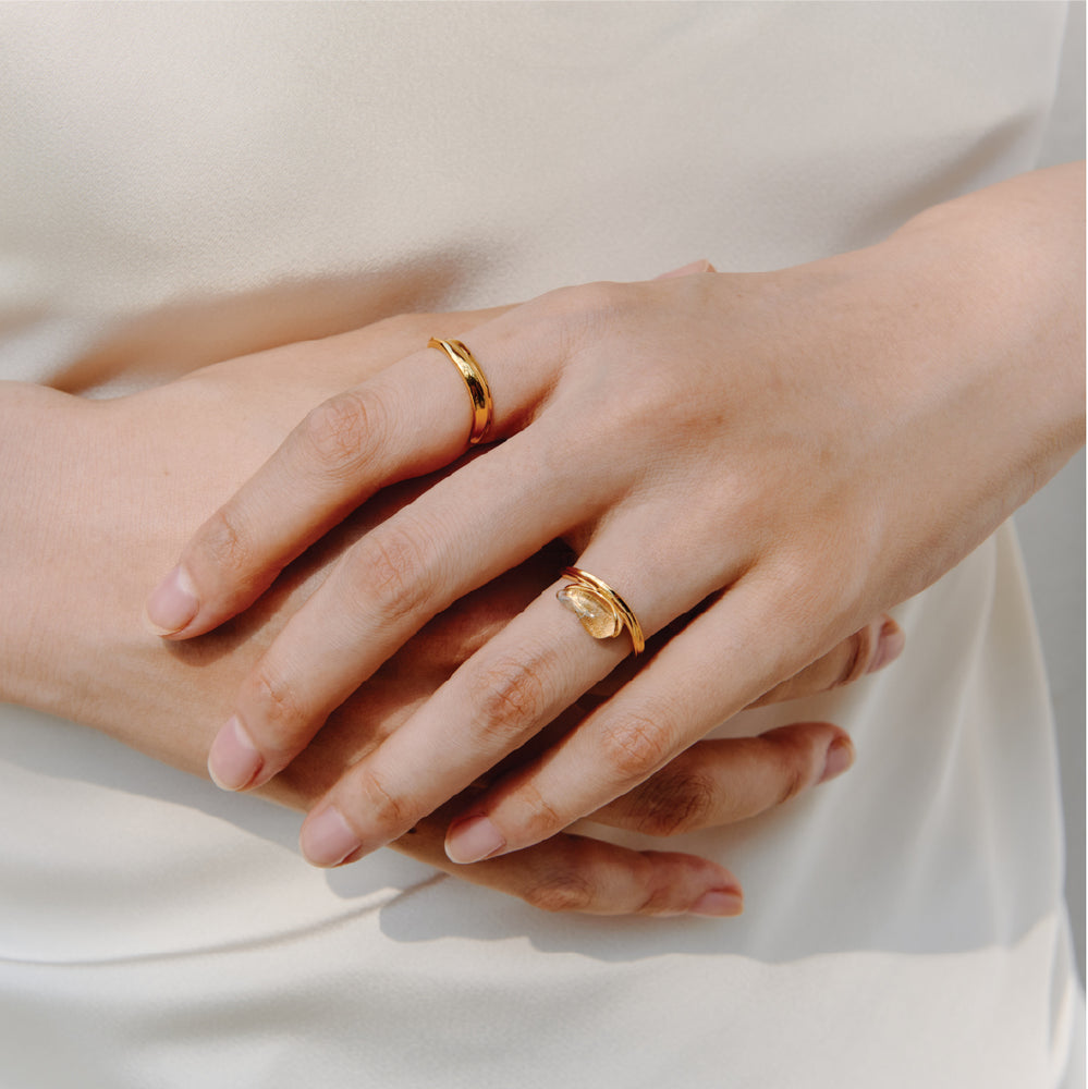 Embrace Ring Set