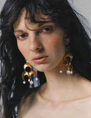 MOON PHASE PEARL DROP