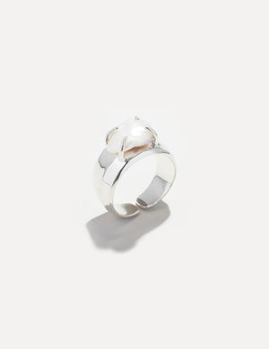 PRONG SET STYLE PEARL RING