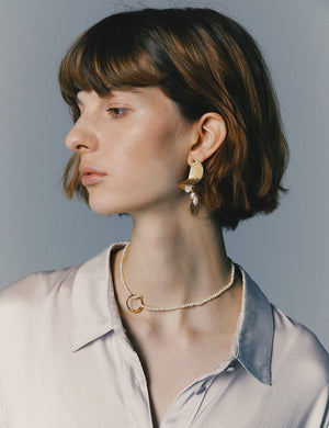STARRY LIGHT PEARL TESSAL STUD