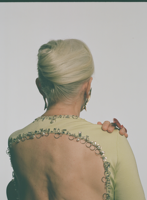 BUDS EARRING