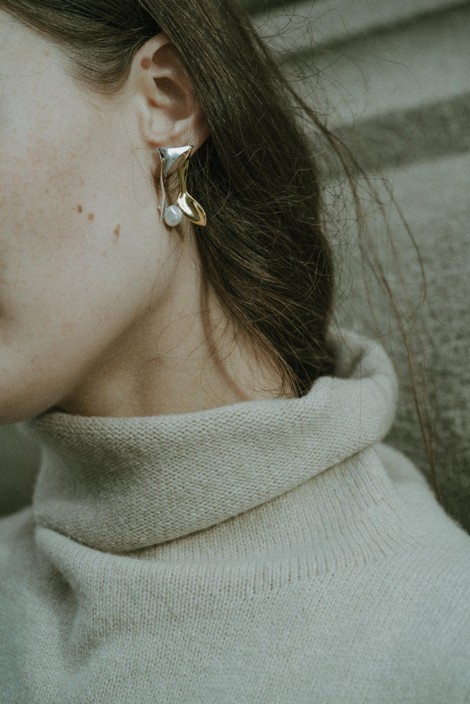 SPECIAL EDITION-FLIPPED DOUBLE LAYERS EARRINGS